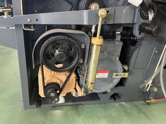 เครื่องฉีดน้ำสิ่งทอความหนาแน่นสูงหัวฉีดเดี่ยว Shuttleless Loom เครื่องทอผ้า