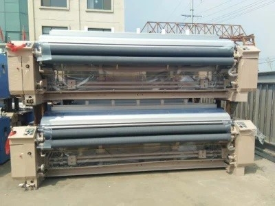 หัวฉีดคู่ธรรมดา Cam Dobby Shedding การทอผ้า Air Jet Loom ประสิทธิภาพสูง