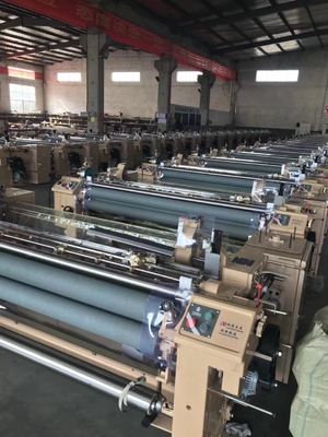 เครื่องทอผ้าทอผ้าไหม Water Jet Loom China มือสอง 190cm