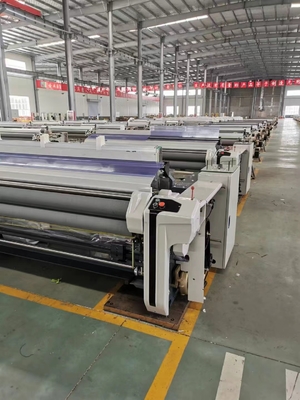 เครื่องทอผ้าอัตโนมัติความเร็วสูง Water Jet Loom สำหรับการทอผ้าไหม