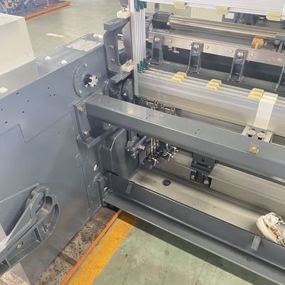 การเปิดเครื่อง Loom ความเร็วสูง 1,000 รอบต่อนาที Split Electronic Feeder Dobby Machine Textile