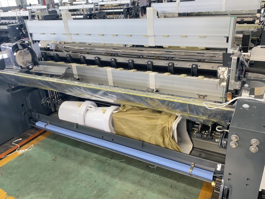 1200 RPM 3.7KW Water Jet Looms อุปกรณ์ทอผ้าความหนาแน่นสูง