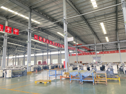 1200 RPM Water Jet เครื่องจักรสิ่งทอ 280cm Dobby High Speed ​​Power Loom Machine