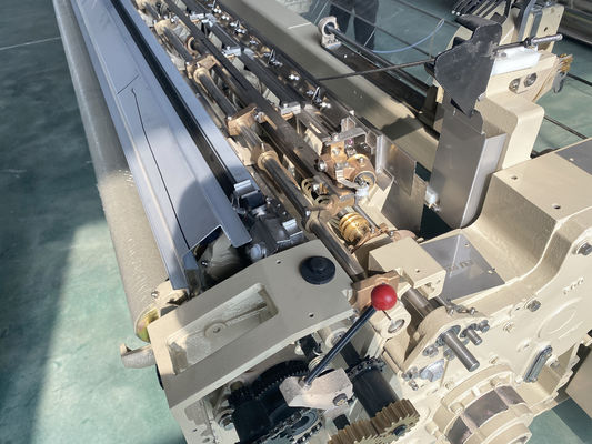 เครื่องทอผ้า Water Jet แบบแบน 360cm Water Jet Loom Dobby