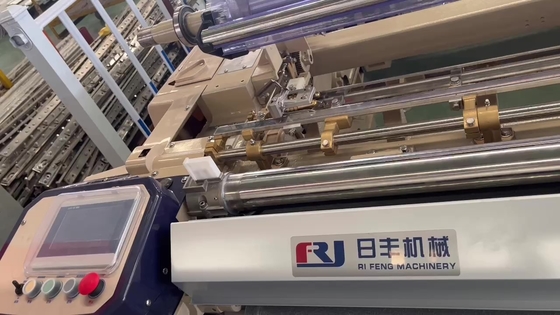 เส้นด้ายโพลีเอสเตอร์ Water Jet Power Loom ผ้า Dobby Cam ในเครื่องทอผ้า